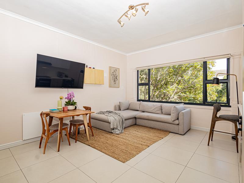 1 Bedroom Property for Sale in Kenilworth Western Cape